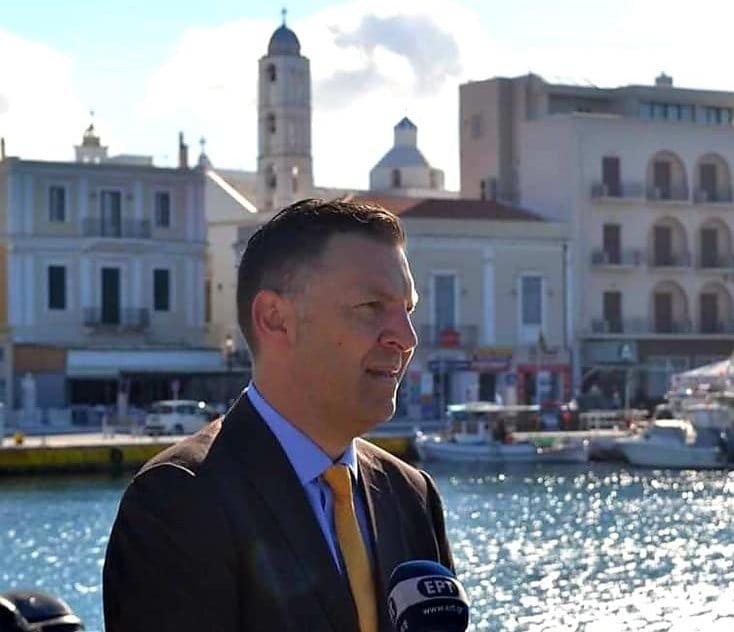 Ο δήμαρχος Τήνου Γιάννης Σιώτος στο taxidevoumemazi.gr: Είμαστε στις επάλξεις για να ανταπεξέλθουμε στα νέα ζητούμενα - Ταξιδιωτικά Νέα