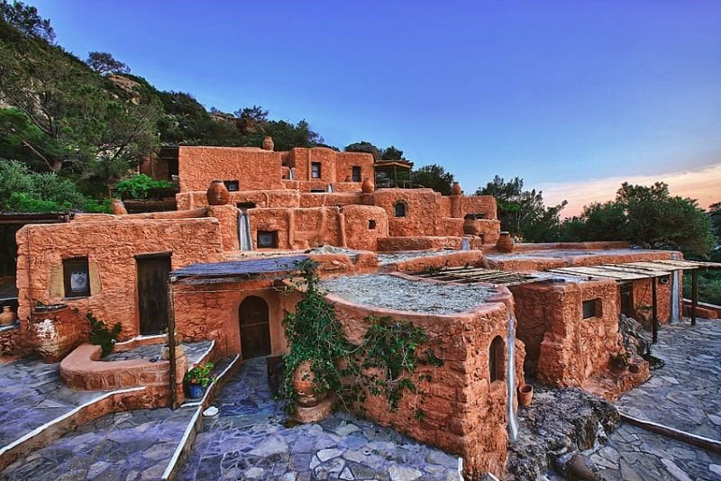 Μια μοναδική εμπειρία διαμονής στην Κρήτη, σε οικισμό 300 ετών. - Ελλάδα