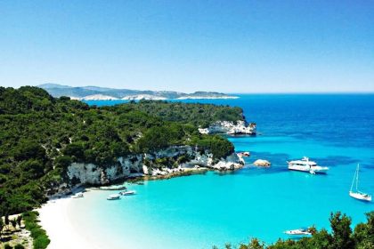 Παξοί: Το αρχοντικό νησάκι με τα τιρκουάζ νερά - Ελλάδα