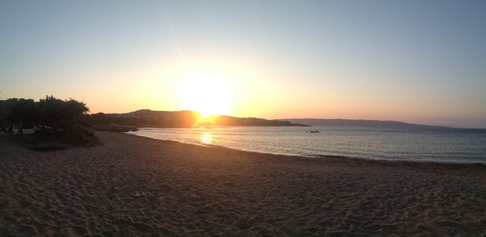 Επτά «μυστικές» παραλίες της Αττικής για ήρεμο μπάνιο - Ελλάδα