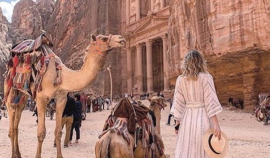 Travellers: Πηνελόπη Καλέντη - Travellers