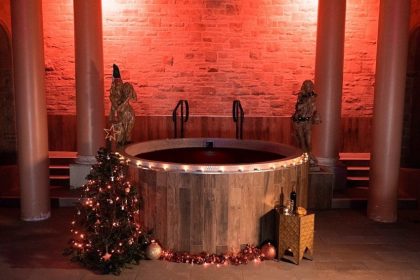 Φέτος τα Χριστούγεννα χαλαρώστε στο πρώτο σπα ζεστού κρασιού - Best Of