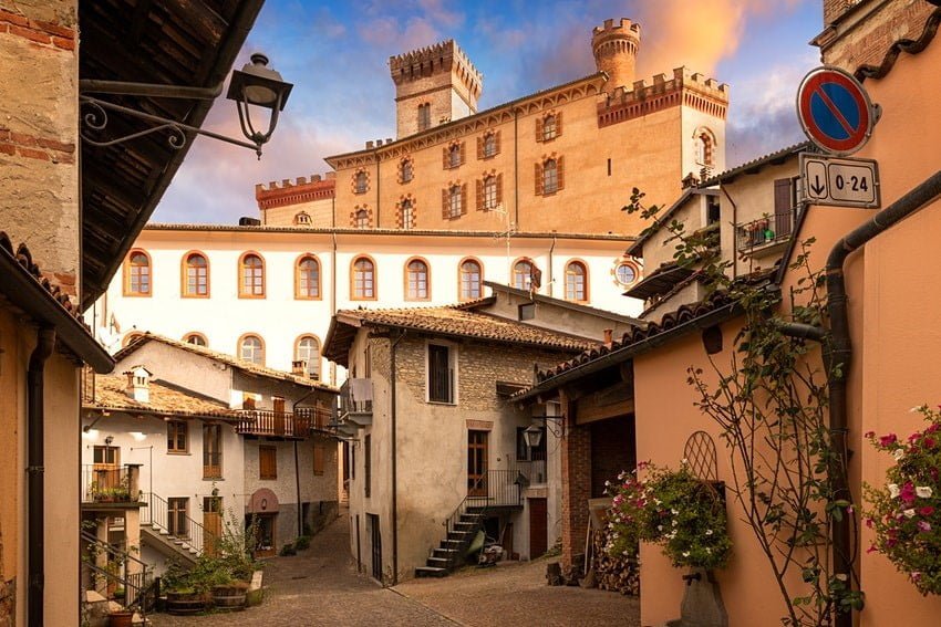 Barolo: Η «πόλη του κρασιού» για το 2021 - Ταξιδιωτικά Νέα