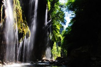 Στο φαράγγι που…. «Πάντα βρέχει» - Ελλάδα