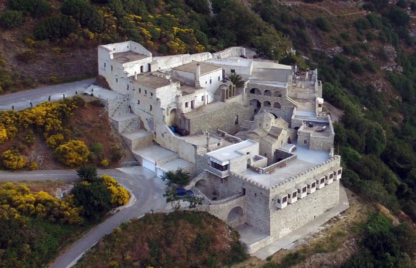 Τα 10 ωραιότερα μοναστήρια των ελληνικών νησιών - Ελλάδα Τα 10 ωραιότερα μοναστήρια των ελληνικών νησιών - Ελλάδα, Νάξος