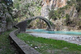 10 μέρη που πρέπει να δεις στο Θέρμο - Ελλάδα