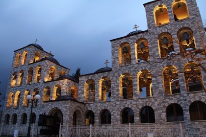 Το εντυπωσιακό ελληνικό μοναστήρι με τις 62 καμπάνες και τα 400 σήμαντρα - Ελλάδα