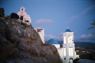 Ίος: Ηλιοβασίλεμα στην Παναγία Γκρεμιώτισσα - Ελλάδα