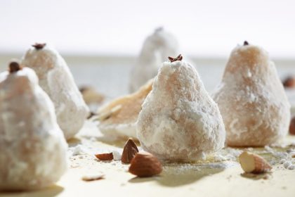 Αμυγδαλωτά: τα κυκλαδίτικα γλυκίσματα του γάμου και της χαράς - Ταξίδι γεύσεων