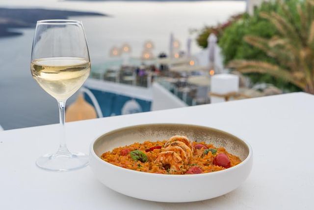 Barolo: μοναδική μεσογειακή κουζίνα στο νησί της Σαντορίνης - Ταξίδι γεύσεων