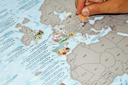 Awesome Maps: Ένα ιδιαίτερο δώρο για όσους αγαπούν τα ταξίδια - Ταξιδιωτικοί οδηγοί