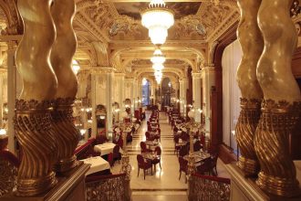 New York Café: To εμβληματικό καφέ της Βουδαπέστης - Ουγγαρία, Instagrammable Spots