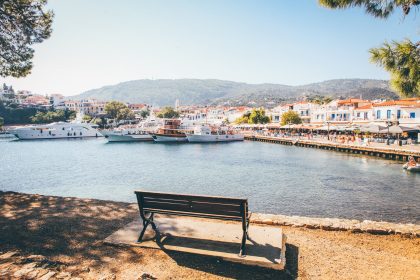 Η Σκιάθος στους νέους προορισμούς της easyjet, με δρομολόγια από Μιλάνο και Νάπολη - Ντουμπάι