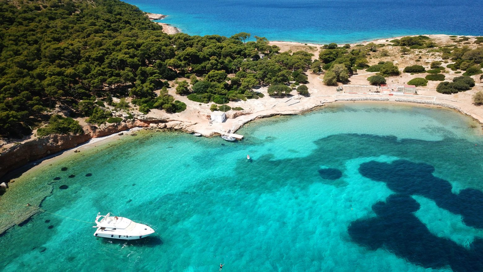 Το παραδεισένιο νησί με το μυστικό τούνελ και τους ξεχωριστούς κατοίκους - Ελλάδα