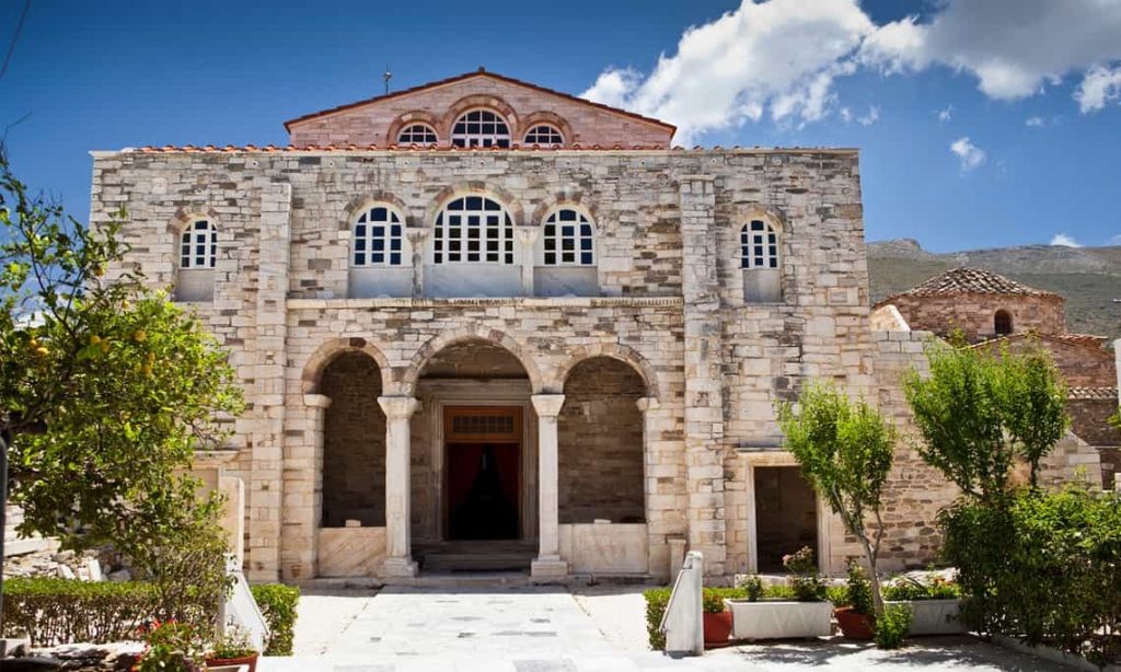 Παναγία η Εκατονταπυλιανή: το σπουδαιότερο μνημείο βυζαντινής αρχιτεκτονικής στο Αιγαίο - Πάρος