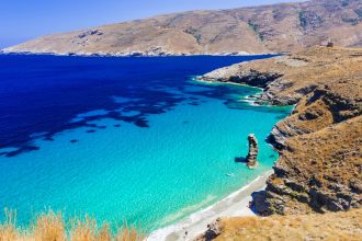 Conde Nast Traveler: Η Άνδρος αναδεικνύεται ως ο κορυφαίος προορισμός για πεζοπορία στην Ελλάδα - Ταξιδιωτικά Νέα