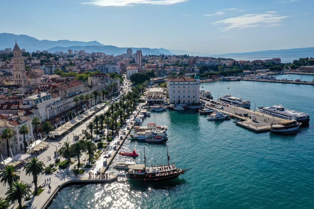 Ταξιδιωτικά διλήμματα: Ρόβινι ή Σπλιτ; - Ταξιδιωτικά Διλήμματα (VS)