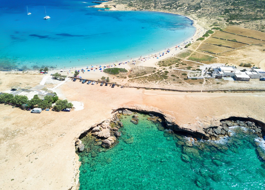 Διακοπές στα Κουφονήσια: Γνωρίστε όλες τις παραλίες του νησιού - Πάτμος