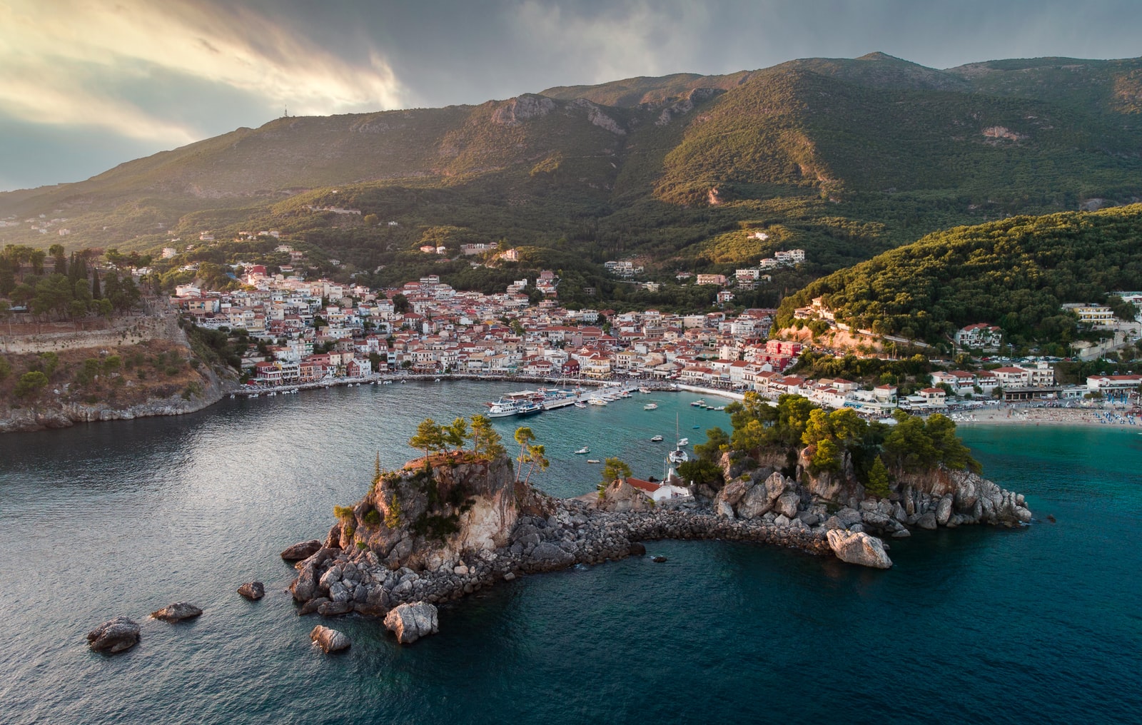 Η Ελλάδα, στον διεθνή διαγωνισμό “Best Tourism Village”, με τρεις υποψηφιότητες» - Τήνος