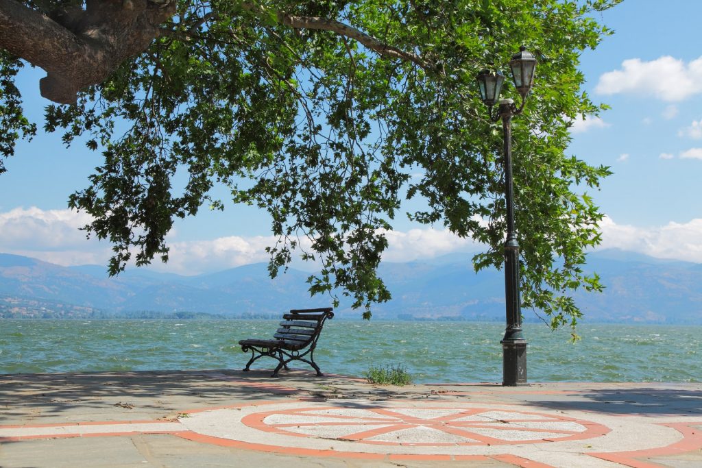 “Aν δεν πήγες Καστοριά, δεν πήγες διακοπές" - το χιουμοριστικό video των ξενοδόχων Καστοριάς - Ηπειρωτική Ελλάδα, Καστοριά, Ταξιδιωτικά Tips