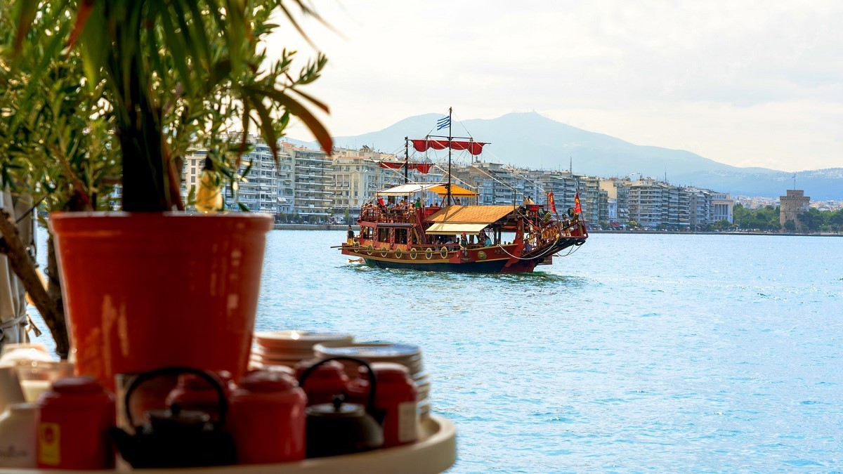 Κitchen Bar: Τo στολίδι του λιμανιού της Θεσσαλονίκης - Ταξιδιωτικά Νέα