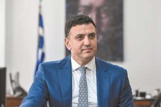 Βασίλης Κικίλιας στο SkyNews: Πάνω από 3 εκ. Βρετανοί στην Ελλάδα το 2022, νέες πτήσεις και επέκταση της τουριστικής περιόδου - Travellers