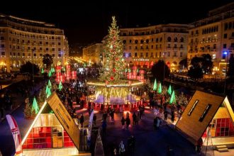 Χριστούγεννα στη Θεσσαλονίκη – Με 100 δέντρα, 2 συναυλίες και πυροτεχνήματα - Χριστούγεννα