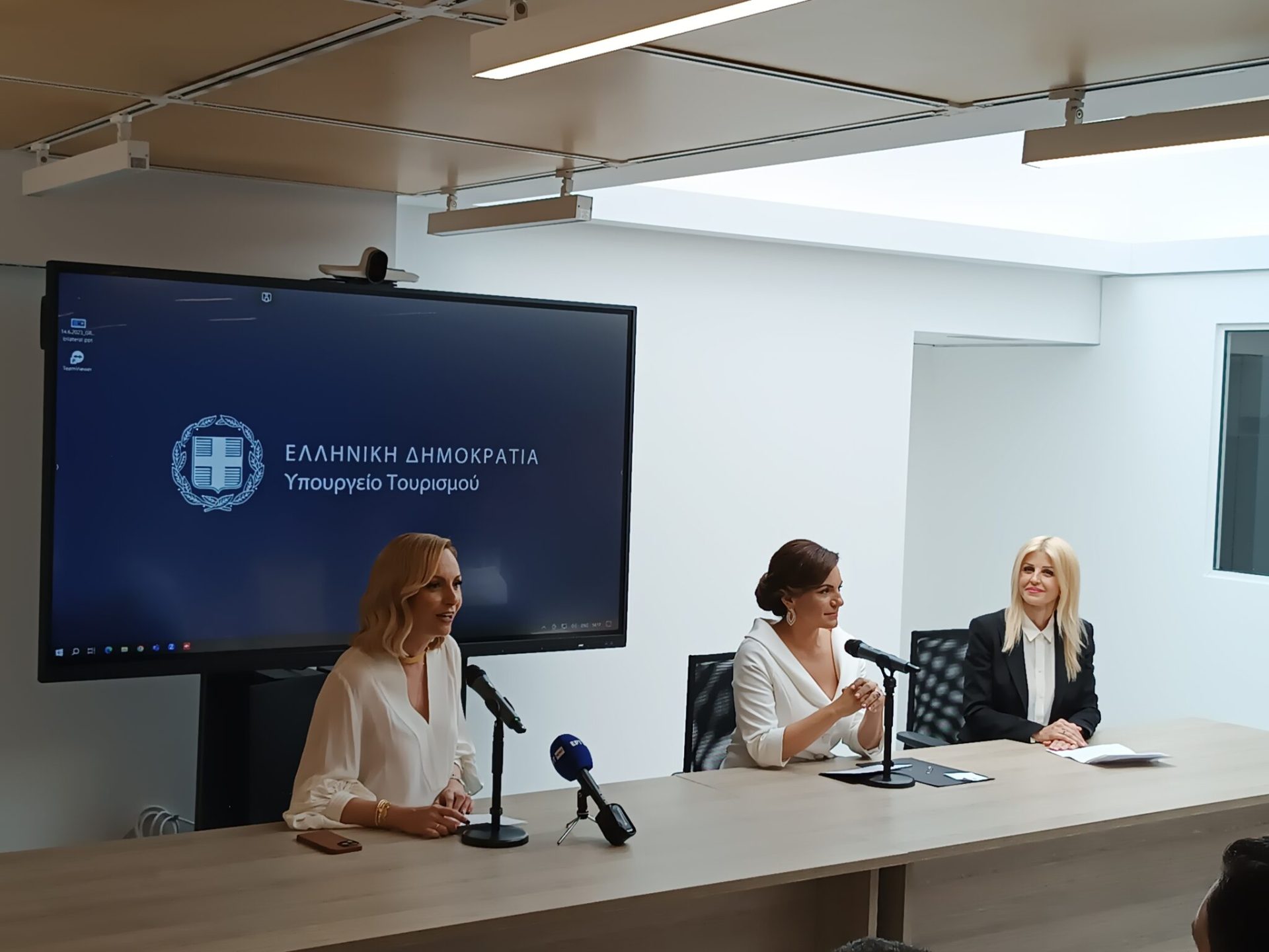 Ανέλαβε η νέα ηγεσία το Υπουργείο Τουρισμού - Ταξιδιωτικά Νέα