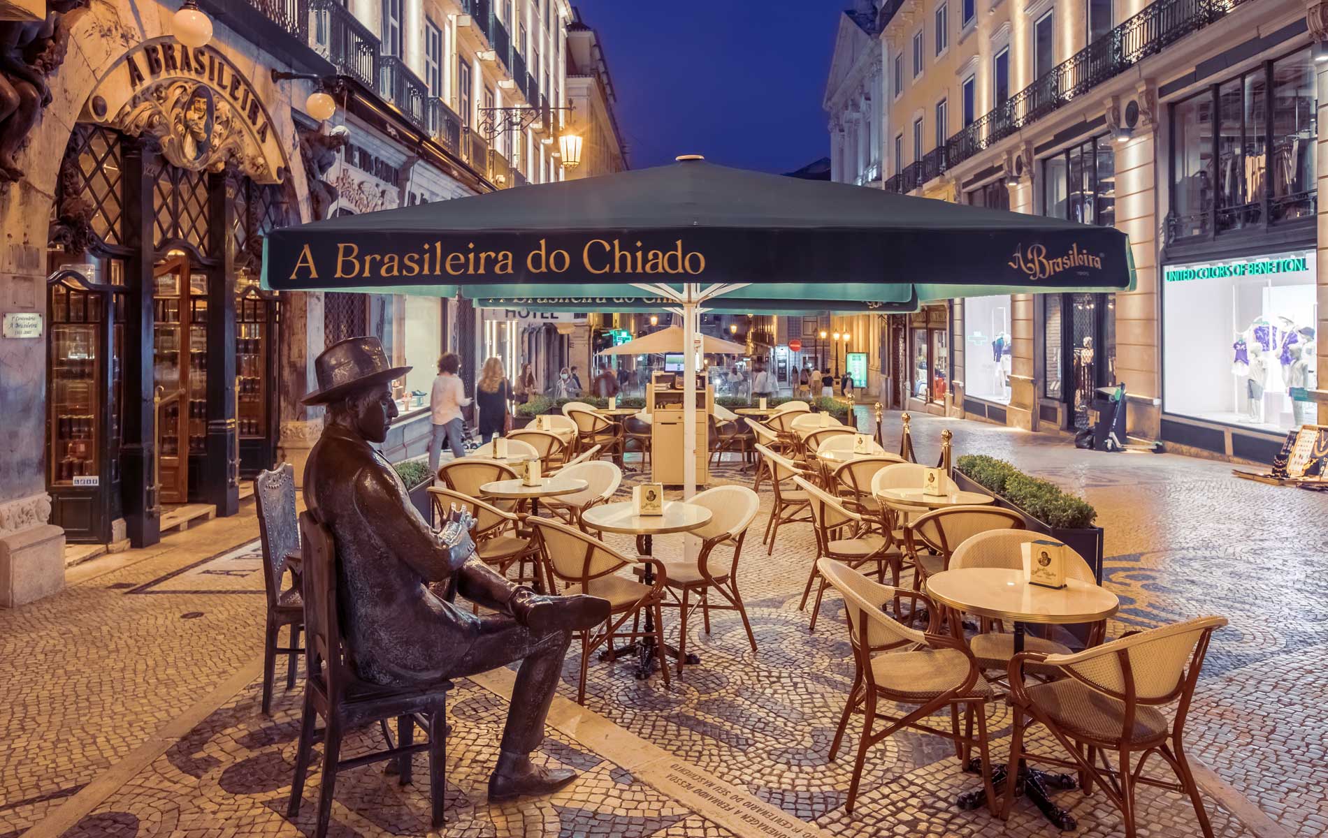 A Brasileira do Chiado: Το εμβληματικό καφέ στην Λισαβόνα. - Πορτογαλία