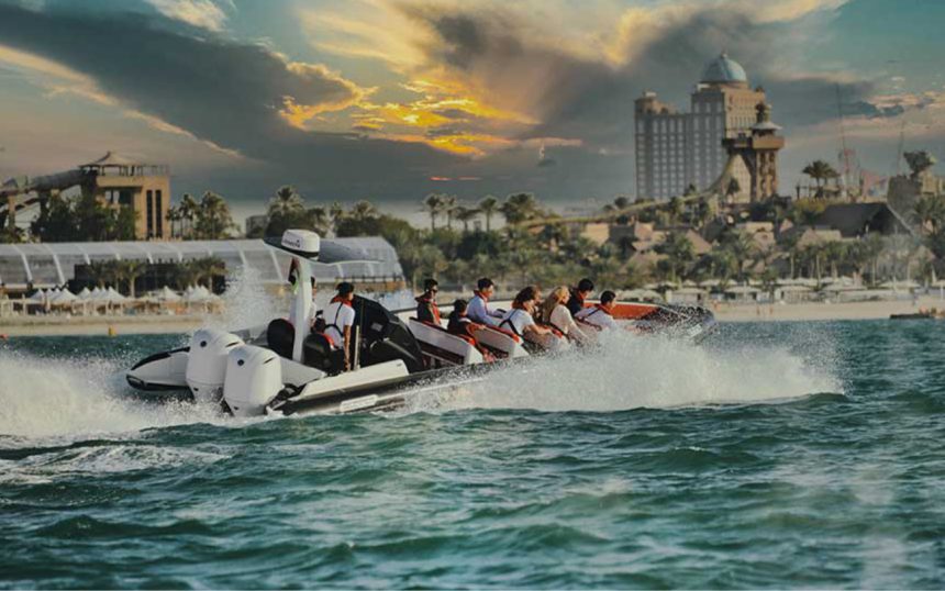 «The Black Boats»: Δύο Θεσσαλονικείς οργανώνουν luxurious περιηγήσεις με ταχύπλοο σκάφος στο Ντουμπάι! - Πάτμος