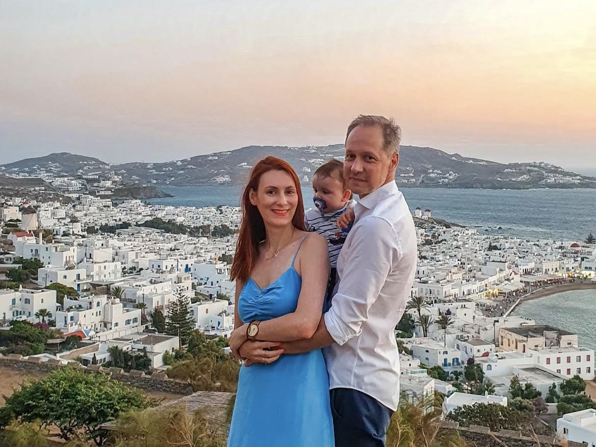 Οικογενειακές διακοπές: Ανδρομάχη, Γιάννης και μικρός Κωνσταντίνος μας μαθαίνουν τον τρόπο! - Ντουμπάι