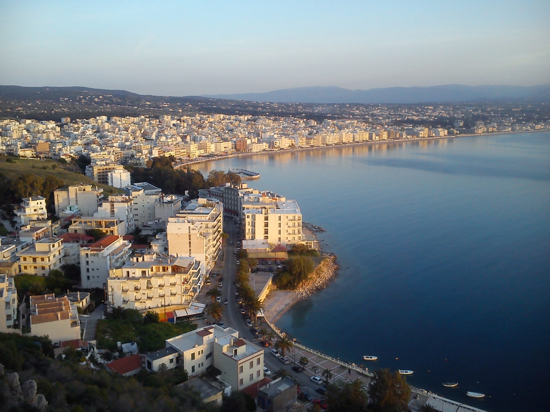 5 λόγοι για να επισκεφθείς το Λουτράκι Κορινθίας - Ταξιδιωτικά Νέα