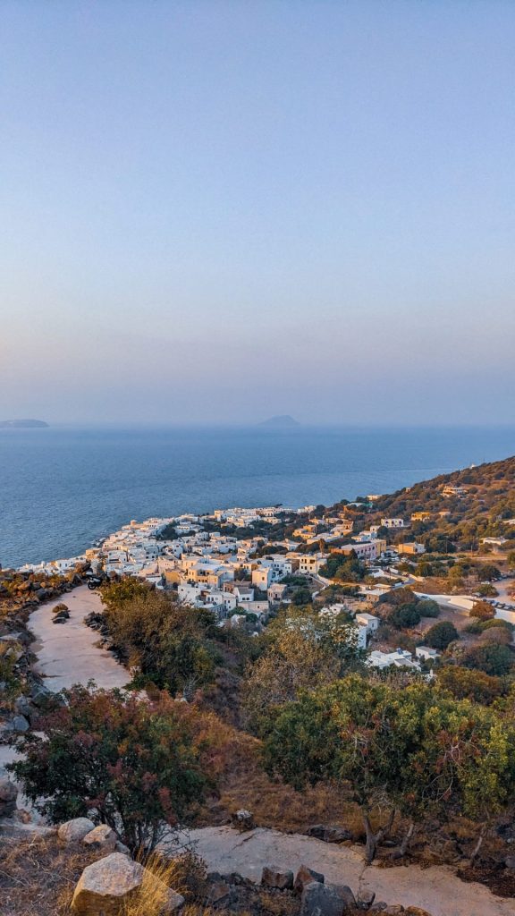 Νίσυρος: 5 μέρη στο ηφαιστειακό νησί που αξίζει να επισκεφθείς - Travellers