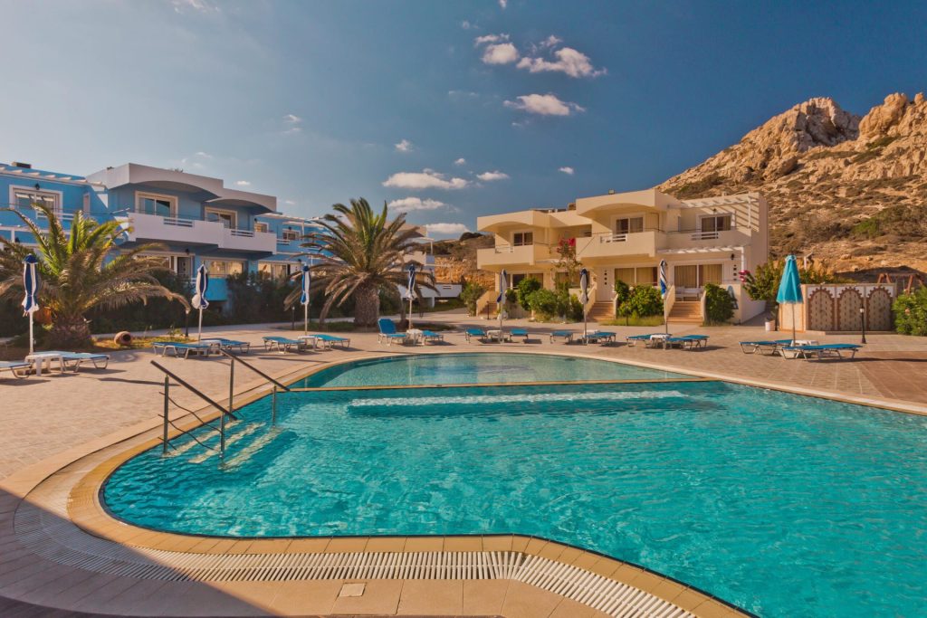 Κάρπαθος: Στο «Royal Beach Hotel» η πολυτέλεια συναντά τη φιλοξενία - Ελλάδα