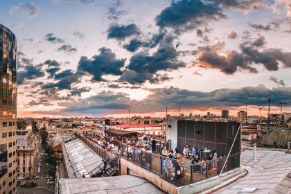 Linea-Closer to the Moon: Ένα ιδιαίτερο Rooftop Bar στην καρδιά του Βουκουρεστίου - must see