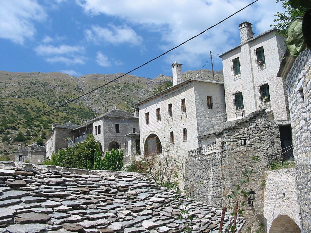 Συρράκο: Ο μαγευτικός παραδοσιακός οικισμός των Ιωαννίνων - Ελλάδα Συρράκο: Ο μαγευτικός παραδοσιακός οικισμός των Ιωαννίνων - Ελλάδα