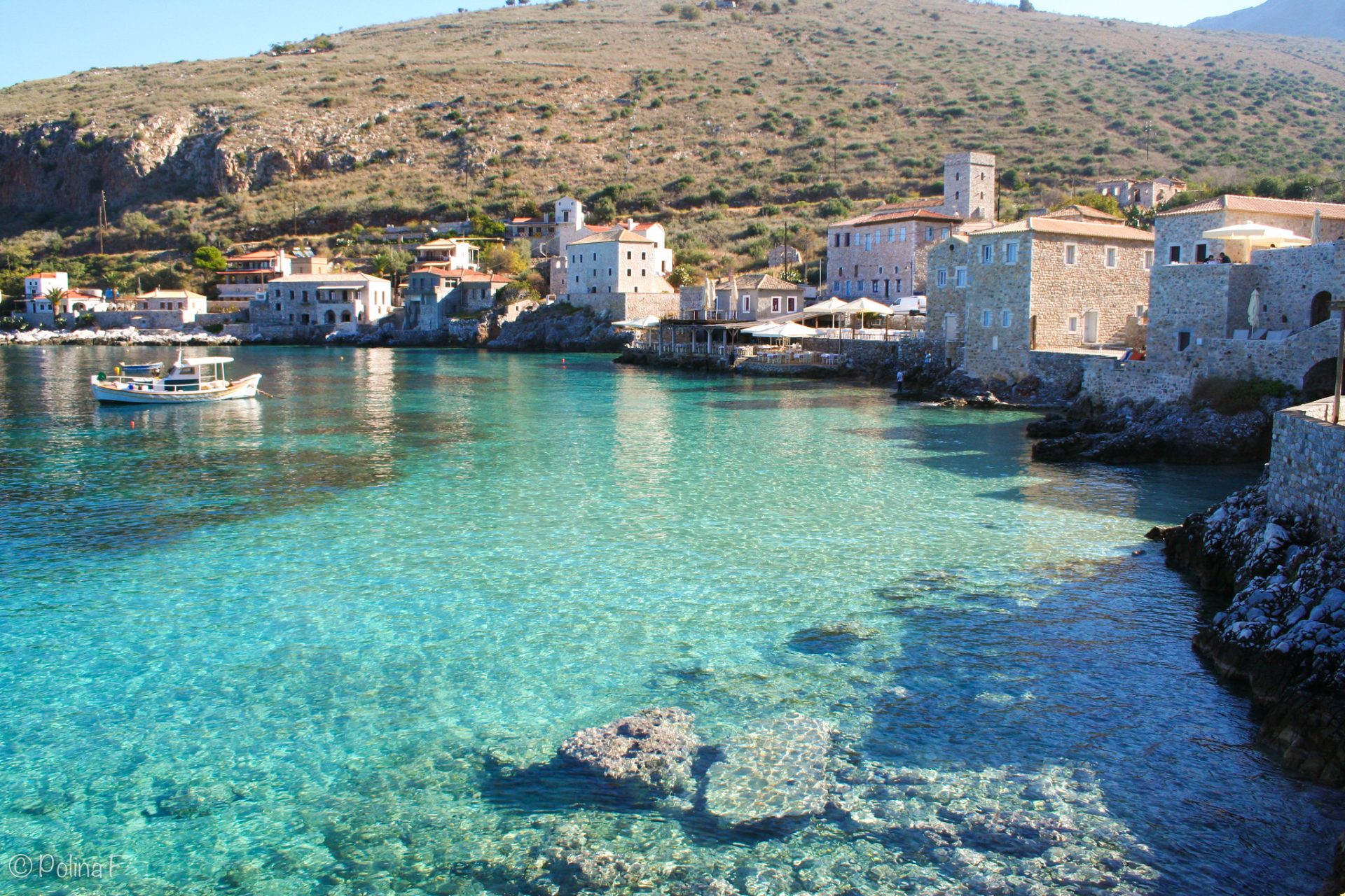 Τα 10 «μυστικά» της Μάνης: Κάστρα και παραλίες που θα σε μαγέψουν! - Ταξιδιωτικά Νέα