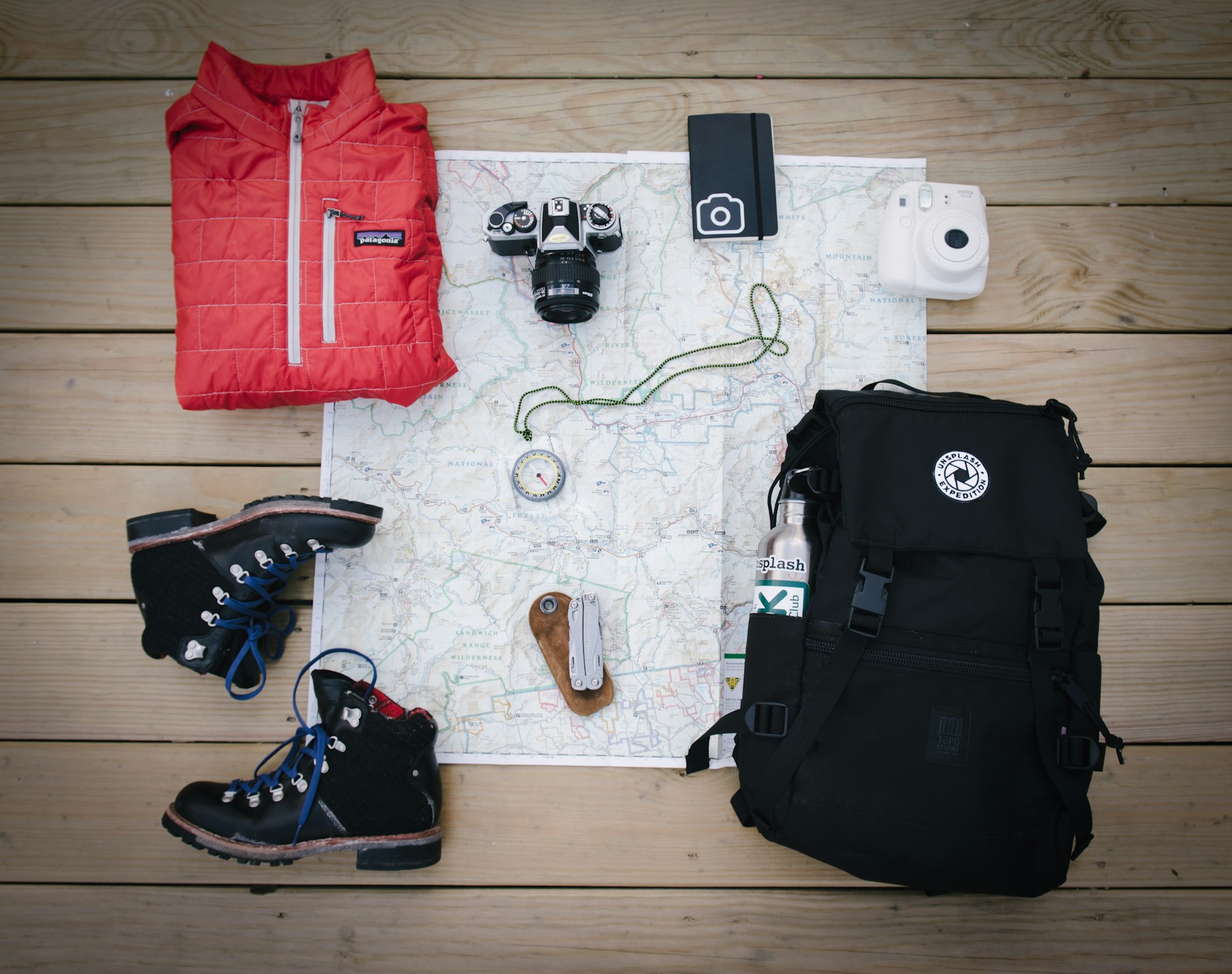 Pack With Us: Ό,τι Χρειάζεσαι για Ένα Χειμερινό Ταξίδι στα Χιόνια - Ελλάδα