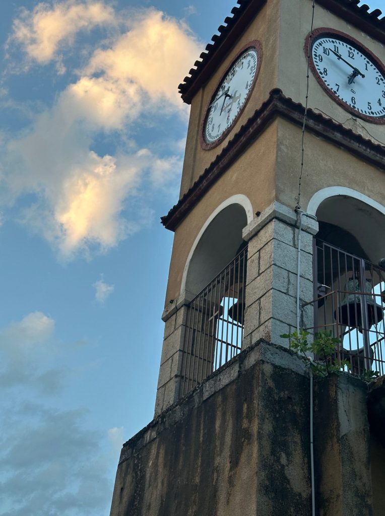 Όπου η Θάλασσα συναντά τα Έλατα: Η Αγόριανη μέσα από τα μάτια της Μαρίας Μπουμπούκα - Travellers, Ελλάδα, Ταξιδιωτικές Εμπειρίες, Ταξιδιωτικοί οδηγοί