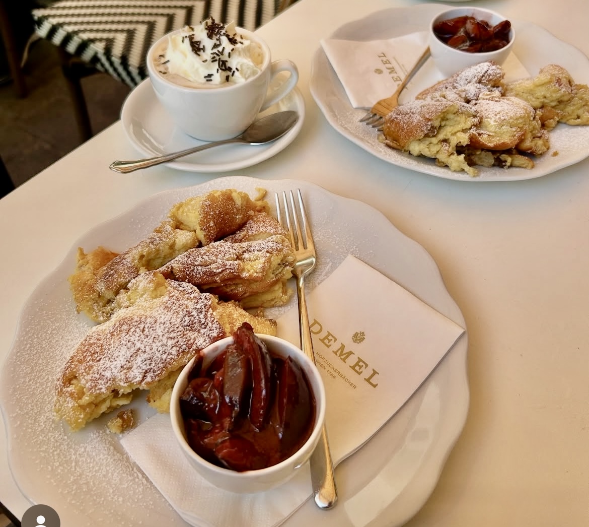 Demel στη Βιέννη: Ο Αφράτος Κόσμος του Kaiserschmarrn - Γεύσεις του Κόσμου, Αυστρία, Ταξίδι γεύσεων