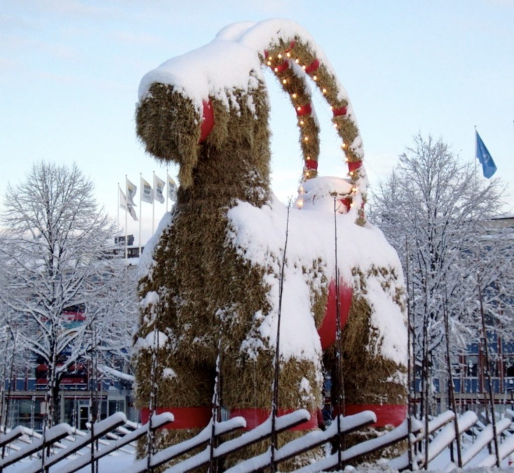 7 περίεργες Χριστουγεννιάτικες παραδόσεις σε πόλεις του εξωτερικού που δεν σου είπαν ποτέ - Χριστούγεννα 7 περίεργες Χριστουγεννιάτικες παραδόσεις σε πόλεις του εξωτερικού που δεν σου είπαν ποτέ - Χριστούγεννα, Εξωτερικό, Ταξιδιωτικές Εμπειρίες