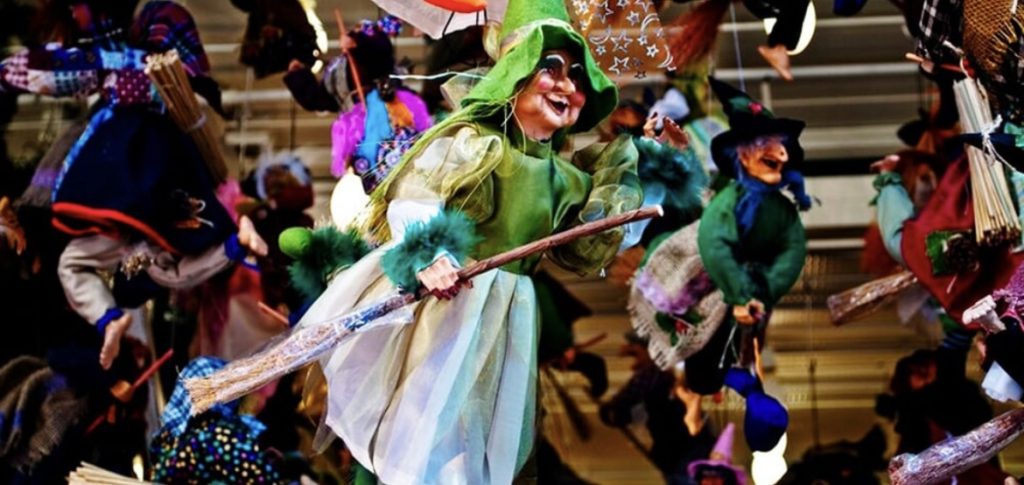 7 περίεργες Χριστουγεννιάτικες παραδόσεις σε πόλεις του εξωτερικού που δεν σου είπαν ποτέ - Χριστούγεννα 7 περίεργες Χριστουγεννιάτικες παραδόσεις σε πόλεις του εξωτερικού που δεν σου είπαν ποτέ - Χριστούγεννα, Εξωτερικό, Ταξιδιωτικές Εμπειρίες