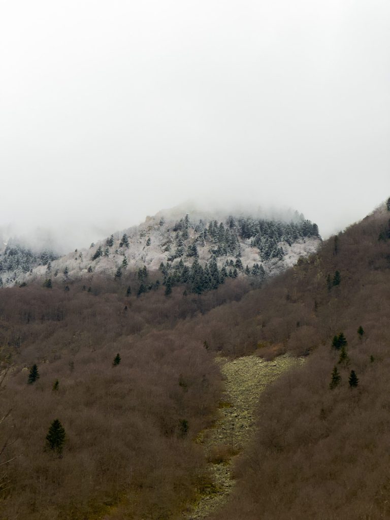 Globe Voyaging - Οδηγός για τα Πυρηναία: Όταν τα βουνά ξεπερνούν κάθε προσδοκία - Travellers, Εξωτερικό, Ταξιδιωτικοί οδηγοί