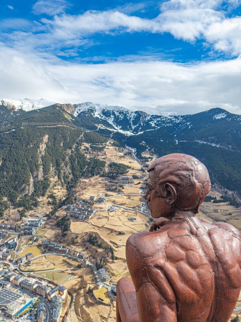 Globe Voyaging - Οδηγός για τα Πυρηναία: Όταν τα βουνά ξεπερνούν κάθε προσδοκία - Travellers, Εξωτερικό, Ταξιδιωτικοί οδηγοί