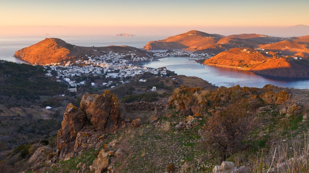 Νικήτας Τσαμπαλάκης: «Η Πάτμος δεν είναι προορισμός γρήγορης κατανάλωσης» - Πάτμος Νικήτας Τσαμπαλάκης: «Η Πάτμος δεν είναι προορισμός γρήγορης κατανάλωσης» - Πάτμος