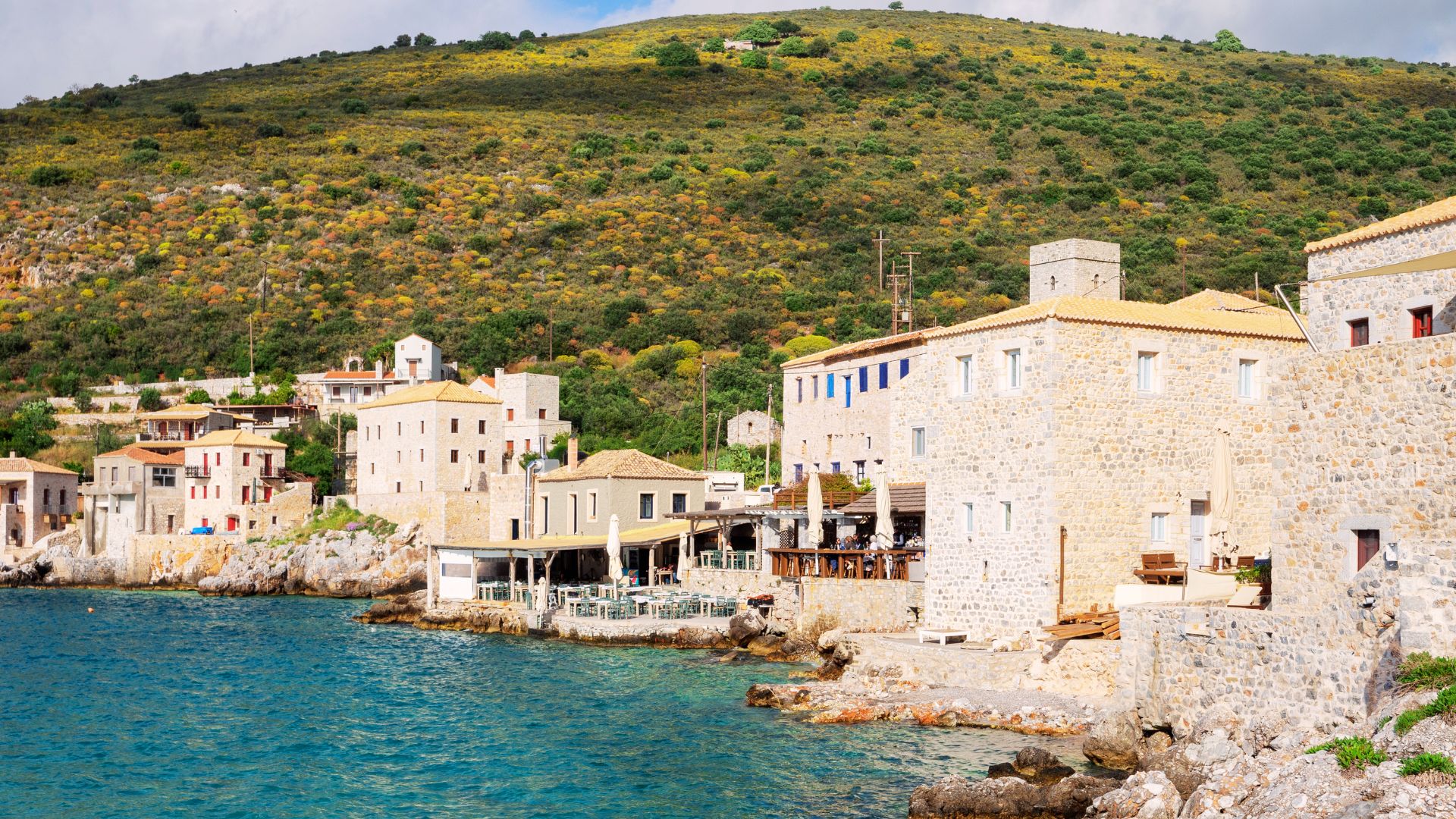 Λιμένι: Το πέτρινο χωριό που μοιάζει να επιπλέει στη θάλασσα - Travellers, Ταξιδιωτικά Tips